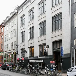 Sanders Arrow - Chic Three-bedroom In The Middle Of Copenhagen