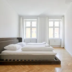 Xl Flat W 3 Bedrooms By Kings Garden In Cph Copenhagen