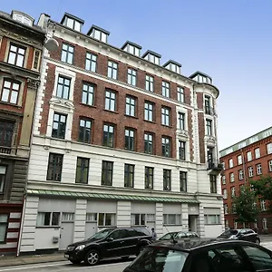 2* Hotel 9 Sma Hjem